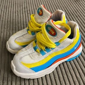 Unisex airmax size 10